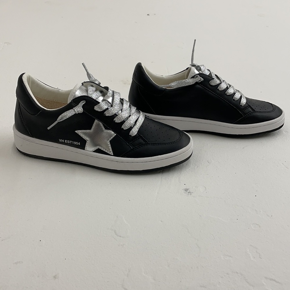 Vintage Havana sneakers